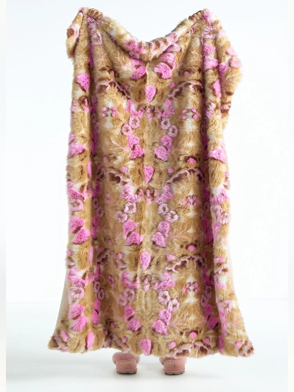 Anthropologie Cordelia Plush Faux Fur Throw Blanket in Tan and Pink - Picture 1 of 4